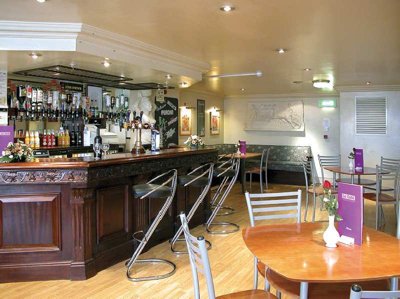 The Ashley Hotel Hale  Restaurang bild